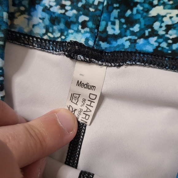 Dharma Bums Medium Cropped Splatter Leggings - Picture 2 of 4